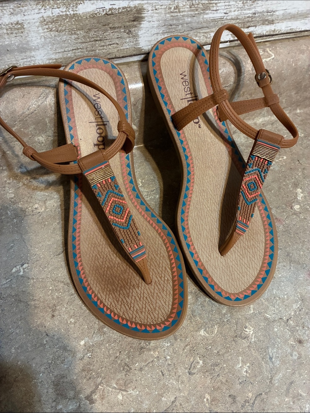 west loop Size 8 Brown T-Strap Sandals with Multicolor Bead Pattern